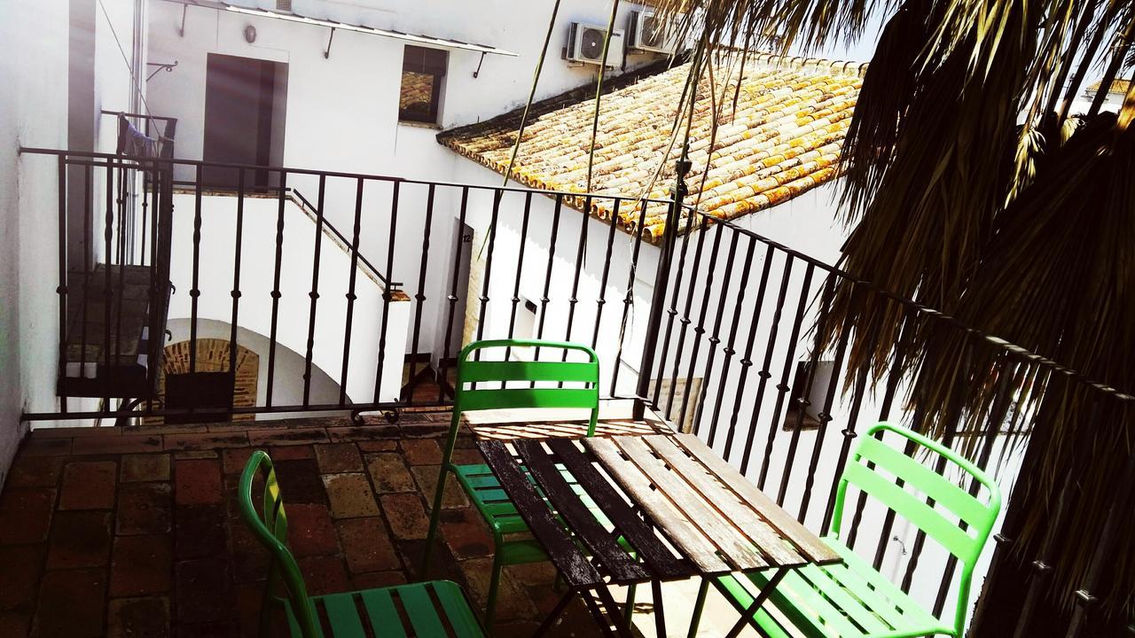 Frenteabastos Suites Cafe Hostal & Apartments Carmona  Exterior foto